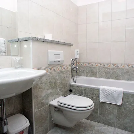 Triple 3016d بيت ضيافة